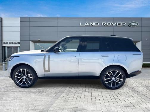 2025 Land Rover Range Rover P550e SE