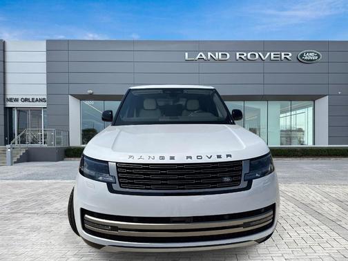 Ostuni Pearl White 2026 Land Rover Range Rover P400 SE 7 Seat