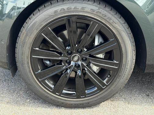 2023 Land Rover Range Rover P400 SE