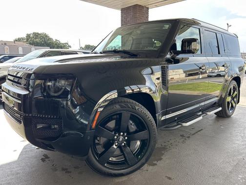 2023 Land Rover Defender X-Dynamic SE