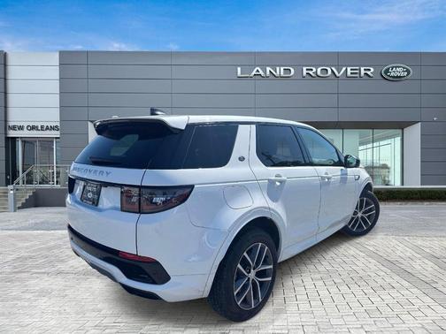 Fuji White 2025 Land Rover Discovery Sport S