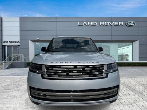 2025 Land Rover Range Rover P550e SE