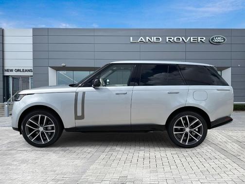 2025 Land Rover Range Rover P550e SE