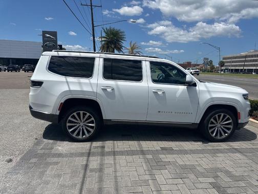 Bright White Clearcoat 2022 Jeep Grand Wagoneer Series II