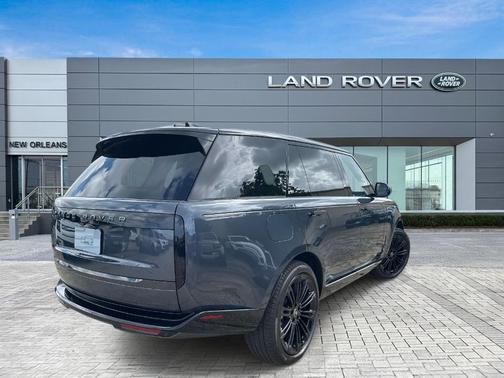 2025 Land Rover Range Rover P530 SE 7 Seat