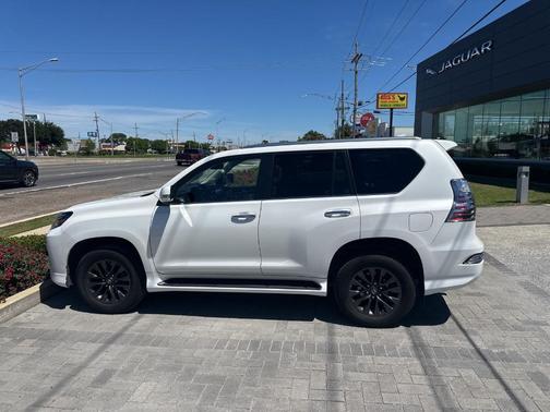 2022 Lexus GX 460 Base
