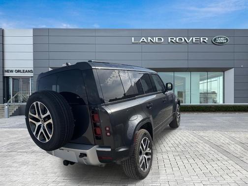 2025 Land Rover Defender P400 S