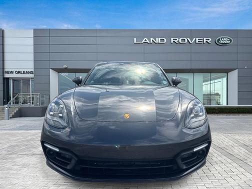 2023 Porsche Panamera Platinum Edition
