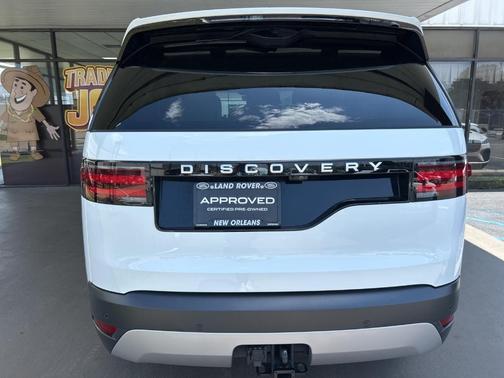 2024 Land Rover Discovery P300 S