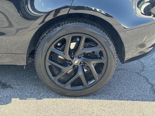 Santorini Black 2023 Land Rover Range Rover Sport SE Dynamic