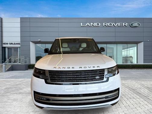 Ostuni Pearl White 2026 Land Rover Range Rover P550e SE
