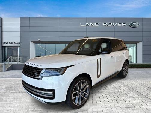 Ostuni Pearl White 2026 Land Rover Range Rover P550e SE