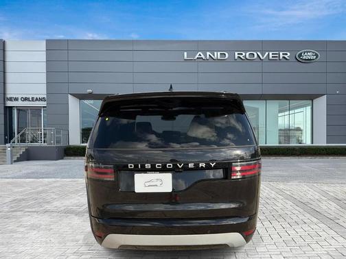 Santorini Black 2026 Land Rover Discovery