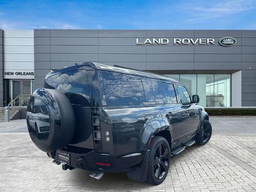 2025 Land Rover Defender P500 V8