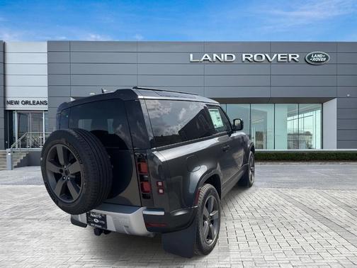 2025 Land Rover Defender P300 S