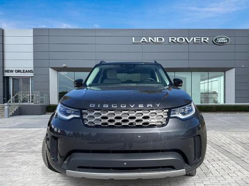 2024 Land Rover Discovery P300 S