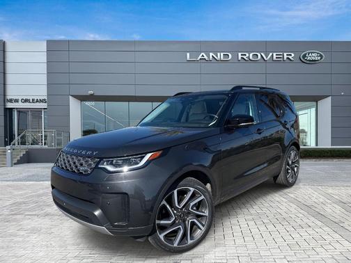 2024 Land Rover Discovery P300 S