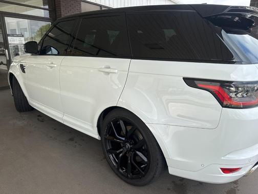 2021 Land Rover Range Rover SVR Carbon Edition
