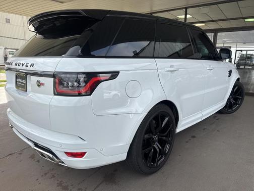 2021 Land Rover Range Rover SVR Carbon Edition