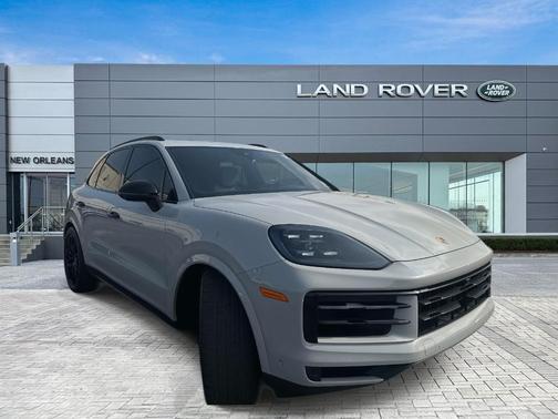2024 Porsche Cayenne Base