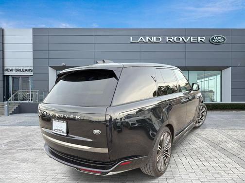 Santorini Black 2023 Land Rover Range Rover P400 SE