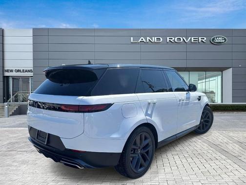 Fuji White 2024 Land Rover Range Rover Sport SE