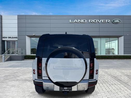 2025 Land Rover Defender P400 S