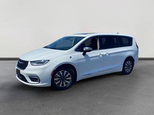 2023 Chrysler Pacifica Hybrid Limited