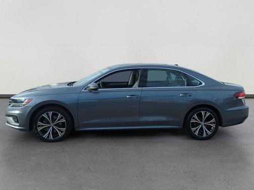 2021 Volkswagen Passat 2.0T SE
