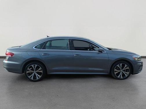 2021 Volkswagen Passat 2.0T SE