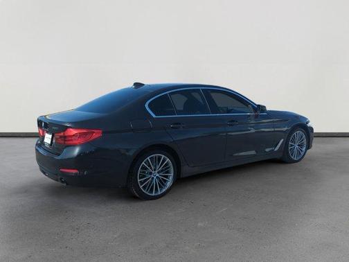 2020 BMW 530 i