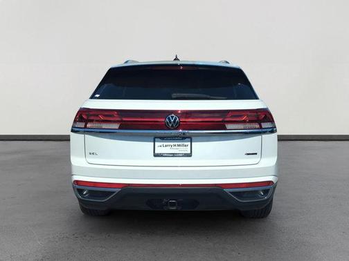 2026 Volkswagen Atlas Cross Sport 2.0T SEL