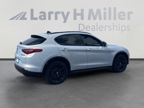2020 Alfa Romeo Stelvio Base