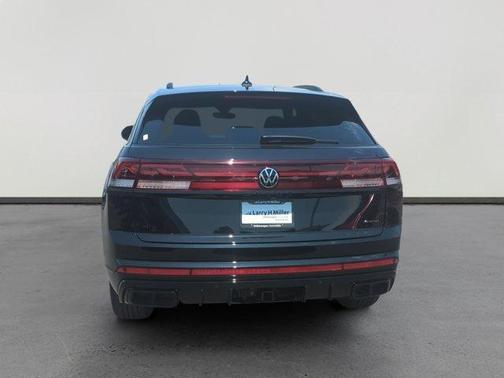 2025 Volkswagen Atlas Cross Sport 2.0T SEL R-Line Black
