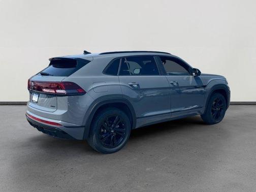2025 Volkswagen Atlas Cross Sport 2.0T SEL R-Line Black