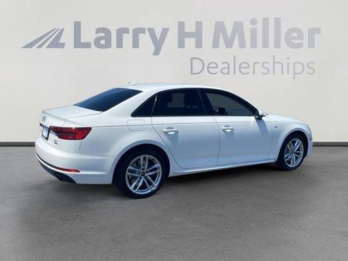 2017 Audi A4 Season of Audi Premium