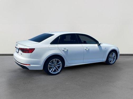 2017 Audi A4 Season of Audi Premium