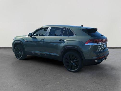 2026 Volkswagen Atlas Cross Sport 2.0T SE