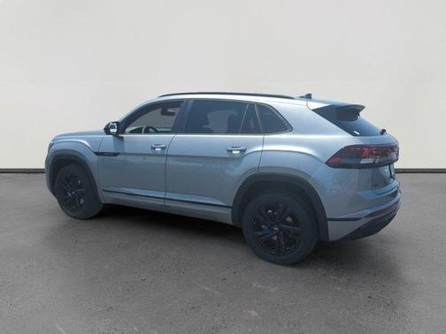 2025 Volkswagen Atlas Cross Sport 2.0T SEL R-Line Black