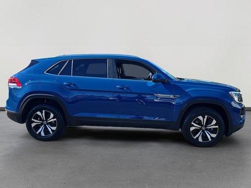 2025 Volkswagen Atlas Cross Sport 2.0T SE