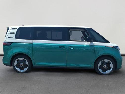 2025 Volkswagen ID. Buzz Pro S Plus