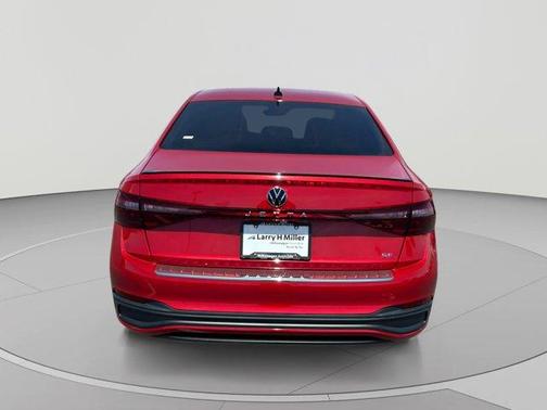 Kings Red Metallic 2026 Volkswagen Jetta 1.5T SE