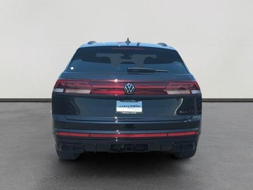 2025 Volkswagen Atlas Cross Sport 2.0T SEL R-Line Black