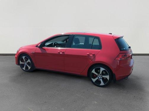 2017 Volkswagen Golf GTI SE 4-Door