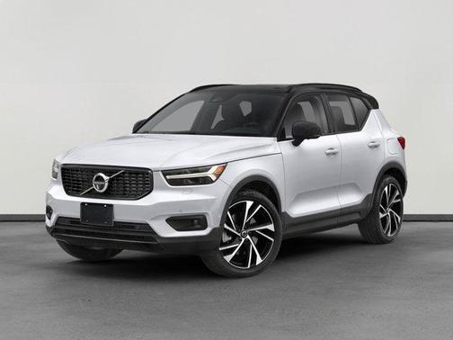 2021 Volvo XC40 T5 R-Design