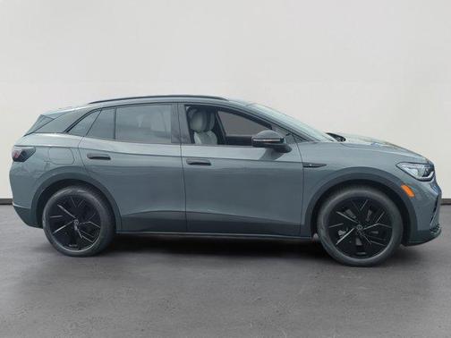 2025 Volkswagen ID.4 Pro