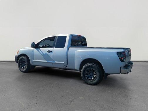 2010 Nissan Titan SE