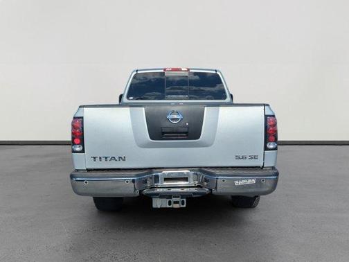 2010 Nissan Titan SE