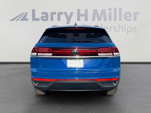 2025 Volkswagen Atlas Cross Sport 2.0T SE