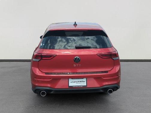 2025 Volkswagen Golf GTI 2.0T SE